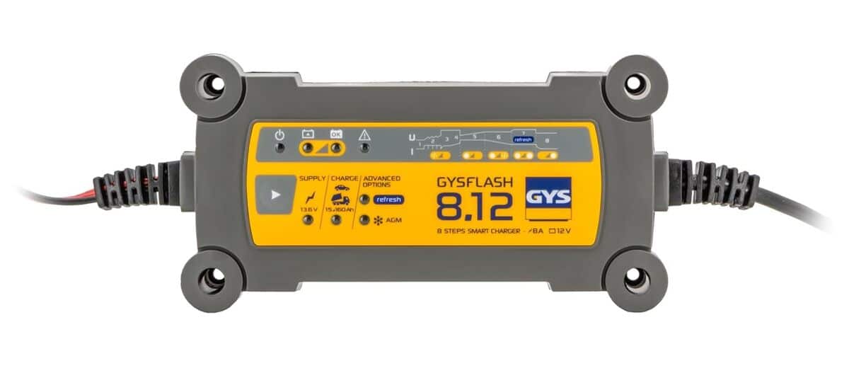 Test du chargeur de batterie GYS GYSFLASH 8.12 8A : intelligent et sécurisé