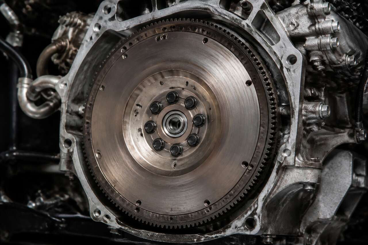 Fonctionnement et rôle du volant moteur : tout savoir