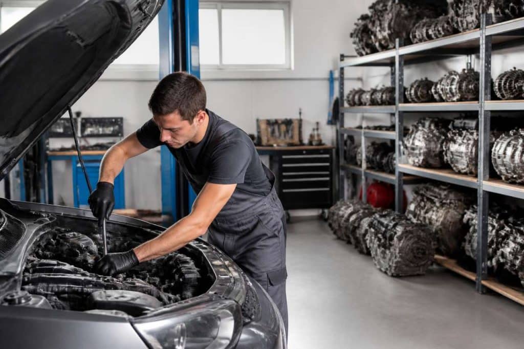 Obligation des garages : utiliser des pièces d'occasion ?