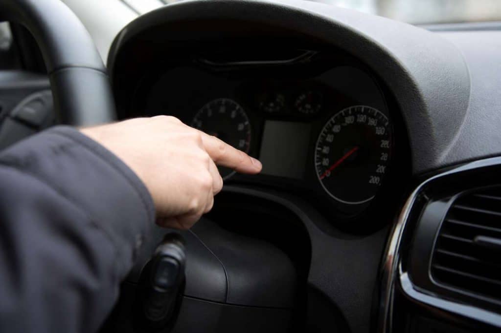 Comment vérifier le kilométrage d'une voiture d'occasion ?