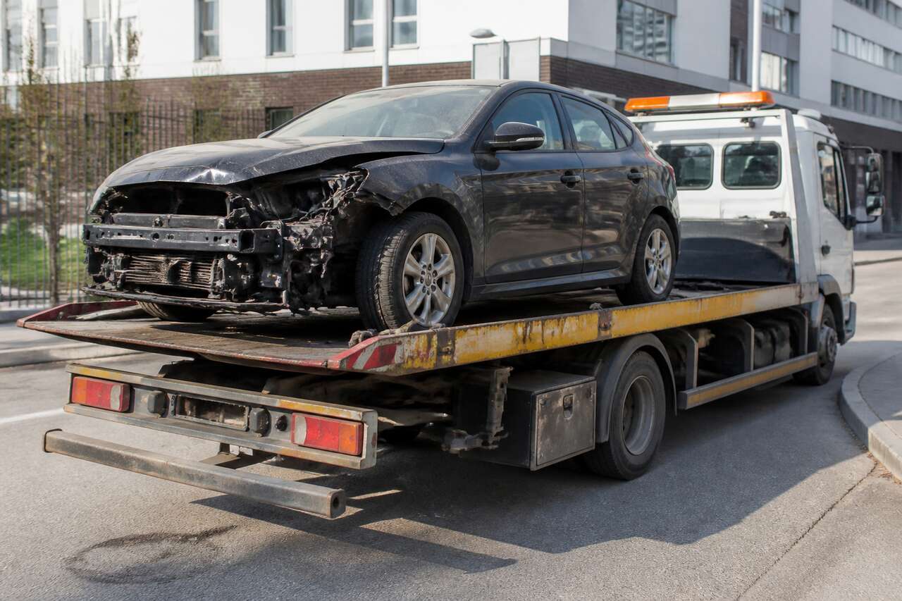 Voiture qui ne roule pas : enl&egrave;vement, remorquage et pr&eacute;cautions