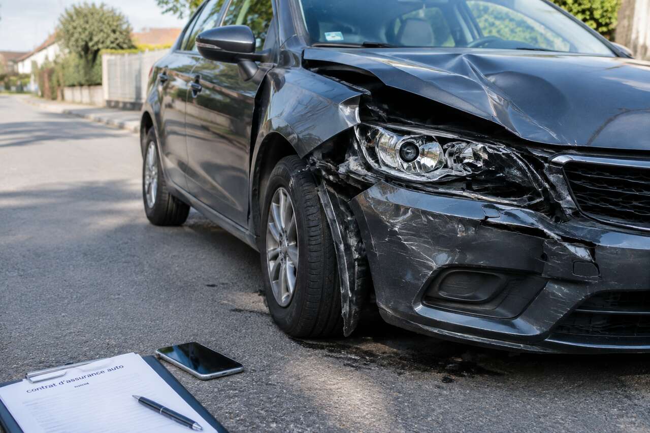 Accident seul et voiture abîmée: quelle indemnisation selon votre contrat Accident seul et voiture abîmée: quelle indemnisation selon votre contrat