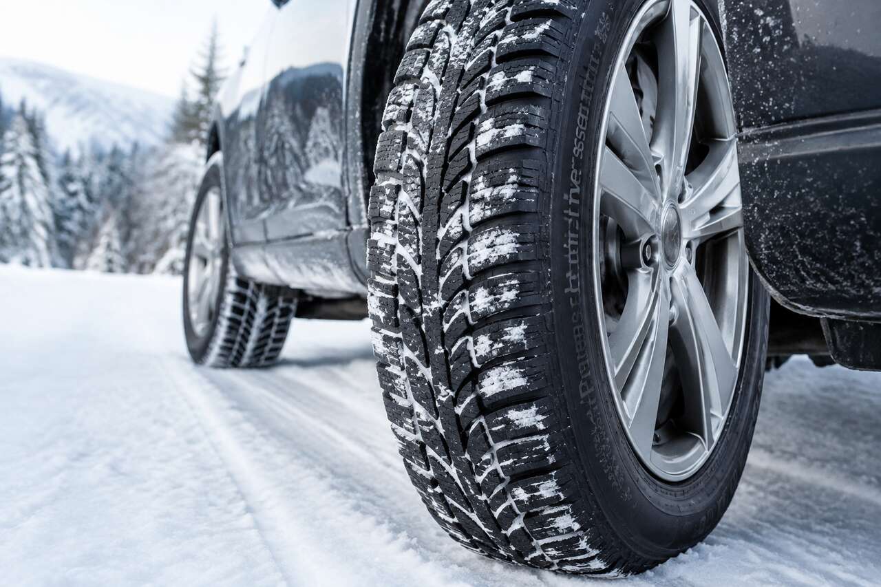 Quels pneus hiver choisir : critères et 4 références qui reviennent souvent Quels pneus hiver choisir : critères et 4 références qui reviennent souvent